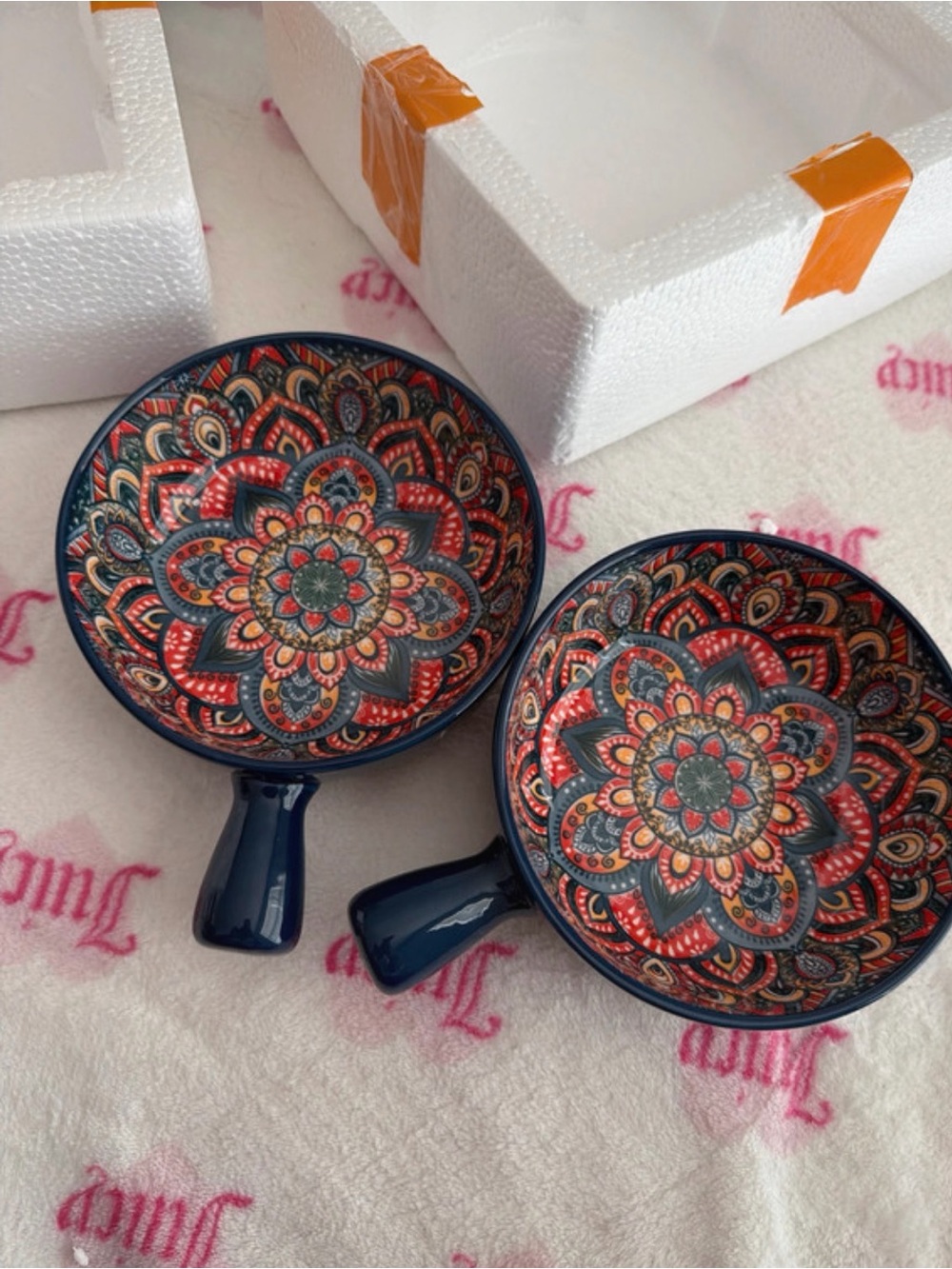 2 pcs soup/salad bowls